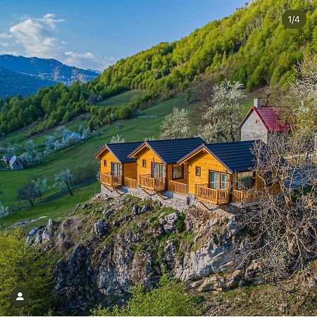 Bujtina Tradicionale Hotell Lepushe Eksteriør bilde