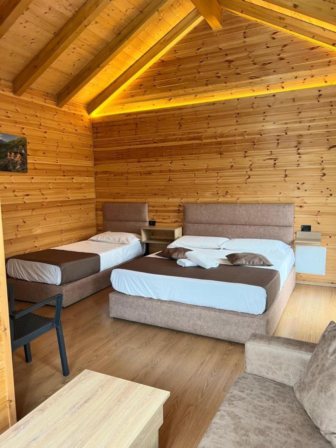 Bujtina Tradicionale Hotell Lepushe Eksteriør bilde